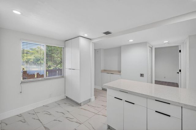 14375 Strathmore Lane 303, Delray Beach, FL 33446