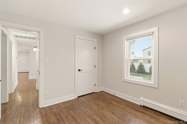 9 Hinton Avenue, Babylon, NY 11702