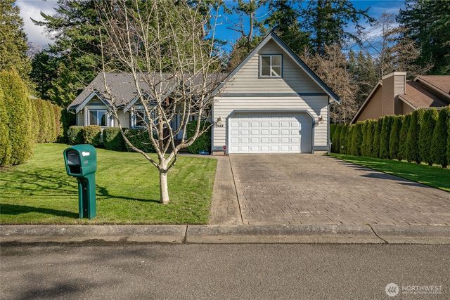 7968 E Golf Course Drive, Blaine, WA 98230