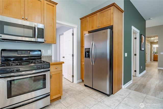 7968 E Golf Course Drive, Blaine, WA 98230