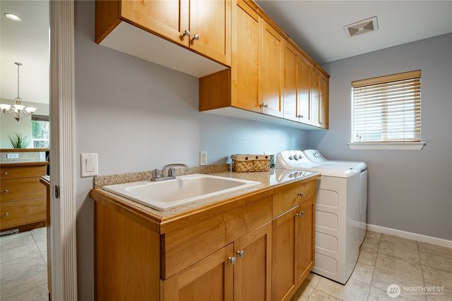 7968 E Golf Course Drive, Blaine, WA 98230