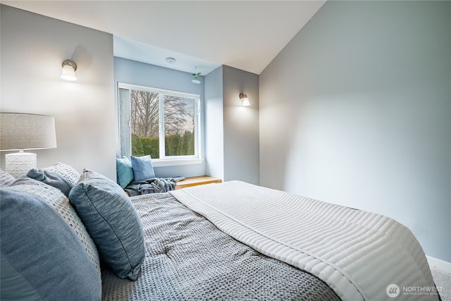 7968 E Golf Course Drive, Blaine, WA 98230