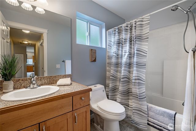 7968 E Golf Course Drive, Blaine, WA 98230