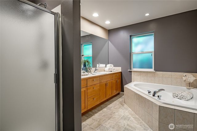 7968 E Golf Course Drive, Blaine, WA 98230