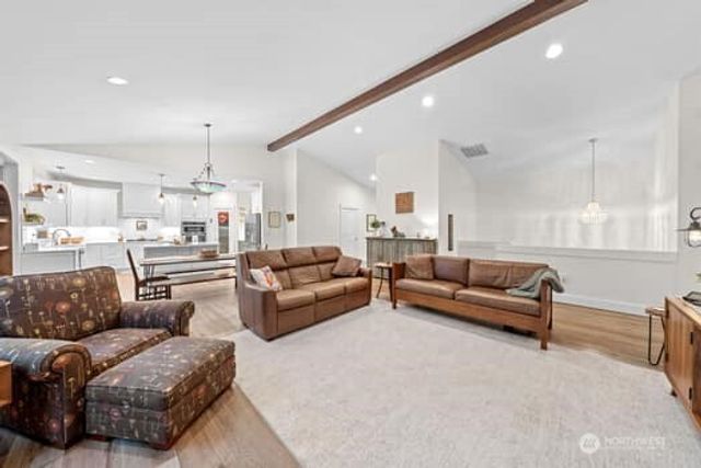 10218 45th Street E, Edgewood, WA 98372