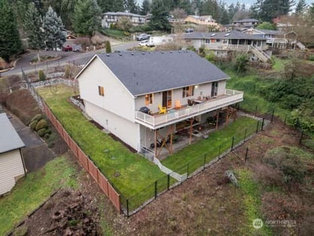 10218 45th Street E, Edgewood, WA 98372