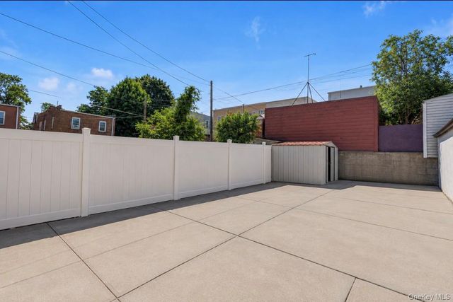 7964 77th Avenue, Glendale, NY 11385