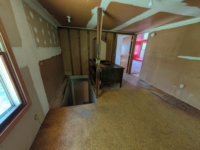 3909 Cloverville Road, Fruitport, MI 49415