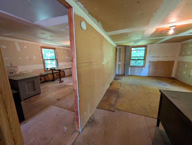 3909 Cloverville Road, Fruitport, MI 49415