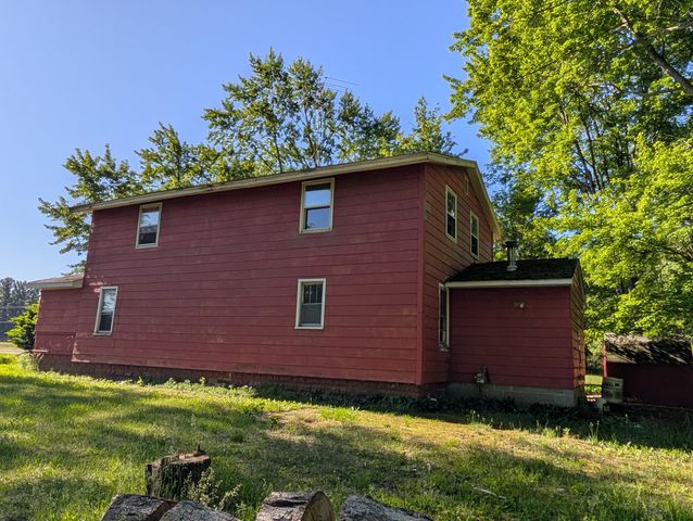 3909 Cloverville Road, Fruitport, MI 49415