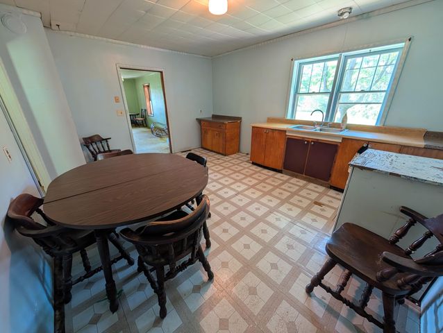 3909 Cloverville Road, Fruitport, MI 49415