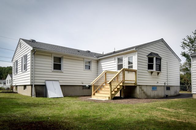 14 French Road, Holbrook, MA 02343