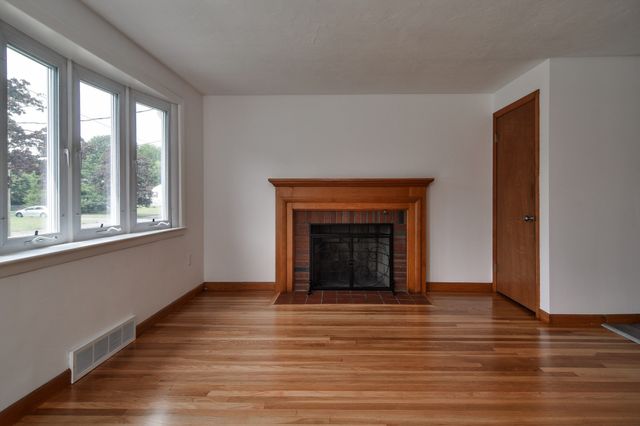 14 French Road, Holbrook, MA 02343