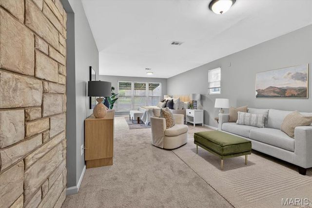 913 Blossom Lane, Rock Hill, MO 63119