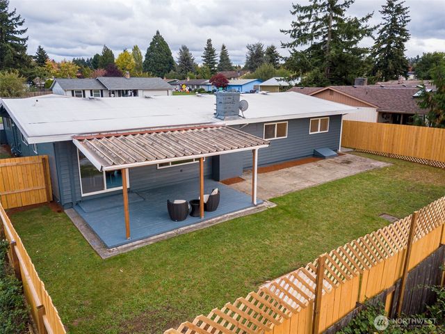 23615 105th Place SE, Kent, WA 98031