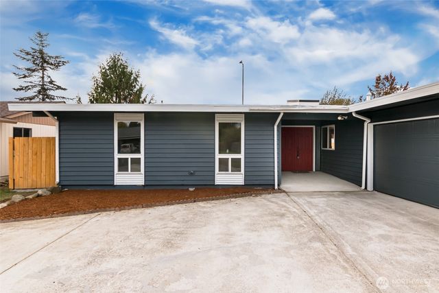 23615 105th Place SE, Kent, WA 98031