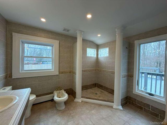 21 Colby Drive, Kings Park, NY 11754