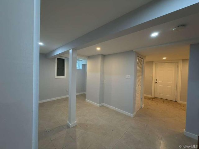 21 Colby Drive, Kings Park, NY 11754