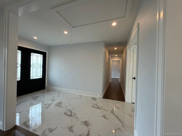 21 Colby Drive, Kings Park, NY 11754