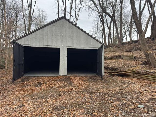 21 Colby Drive, Kings Park, NY 11754