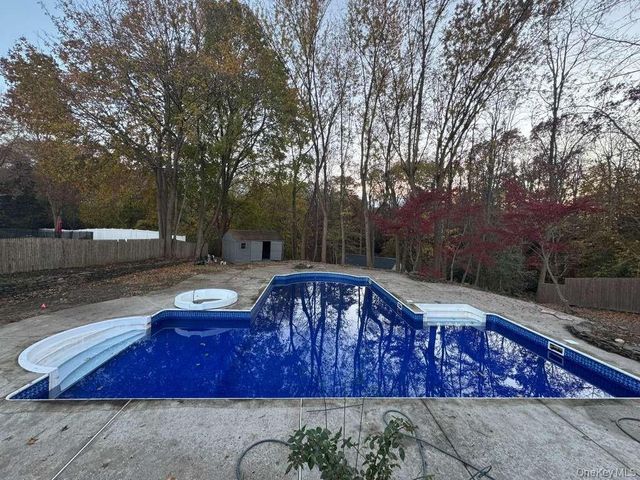 21 Colby Drive, Kings Park, NY 11754