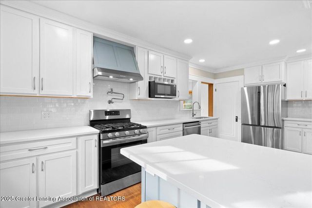 119 Kensington Road, East Lansing, MI 48823