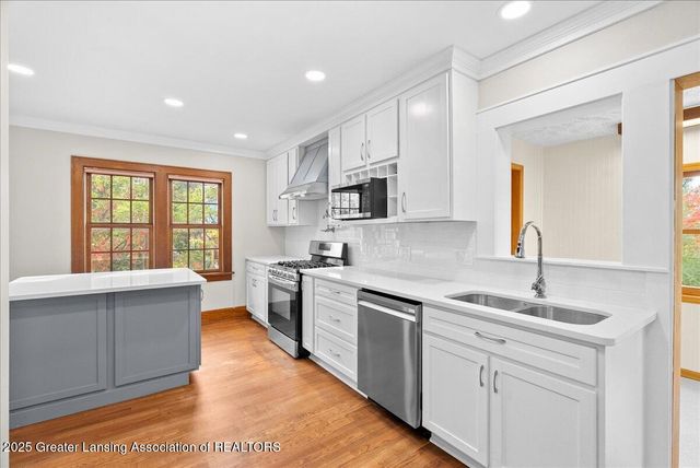 119 Kensington Road, East Lansing, MI 48823