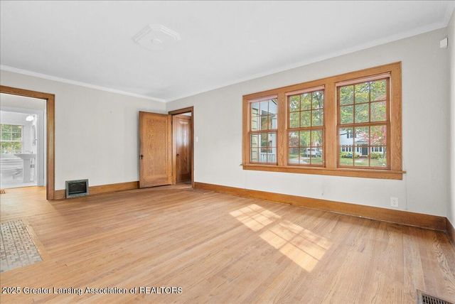 119 Kensington Road, East Lansing, MI 48823