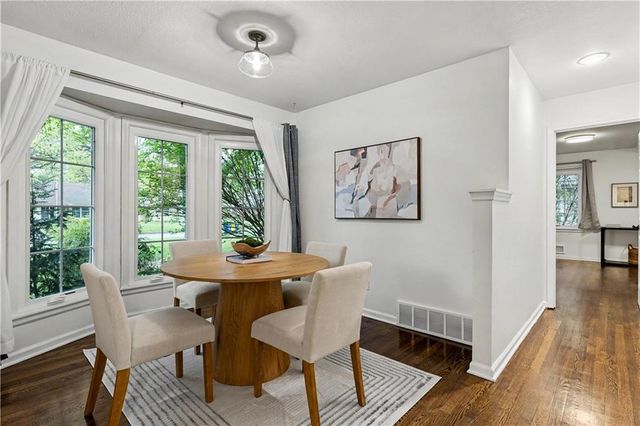 401 W 114 Terrace, Kansas City, MO 64114