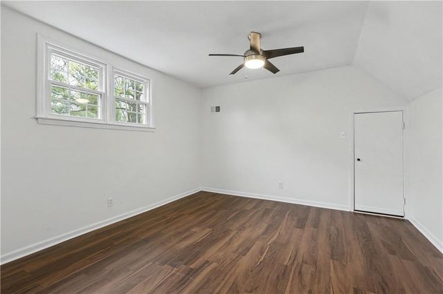 401 W 114 Terrace, Kansas City, MO 64114