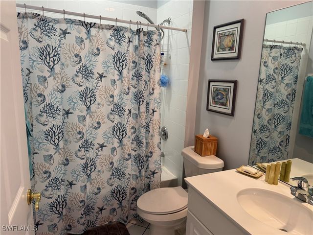 1420 Sweetwater CV 102, Naples, FL 34110