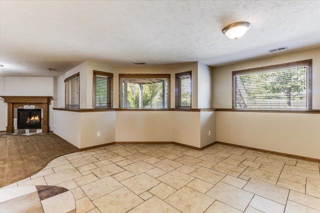10022 W WESTLAKES CT., Wichita, KS 67205