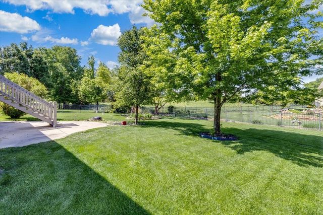 10022 W WESTLAKES CT., Wichita, KS 67205