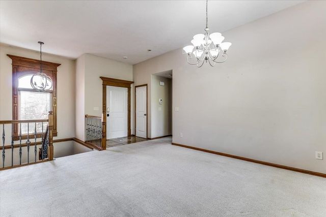 10022 W WESTLAKES CT., Wichita, KS 67205