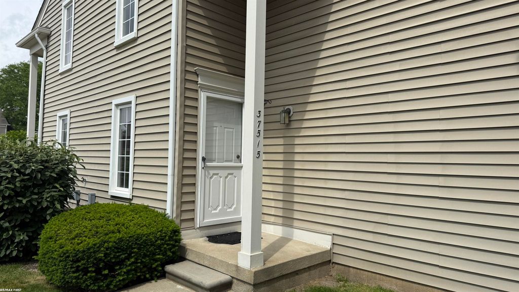 37515 Stonegate Circle, Clinton Township, MI 48036