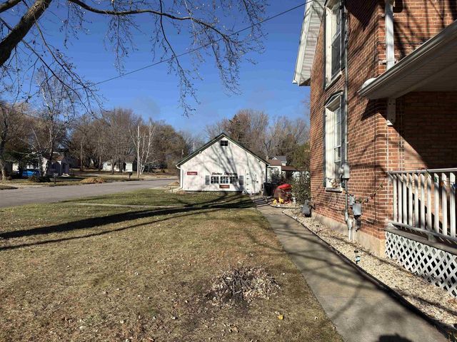 447 BROADWAY STREET, Berlin, WI 54923