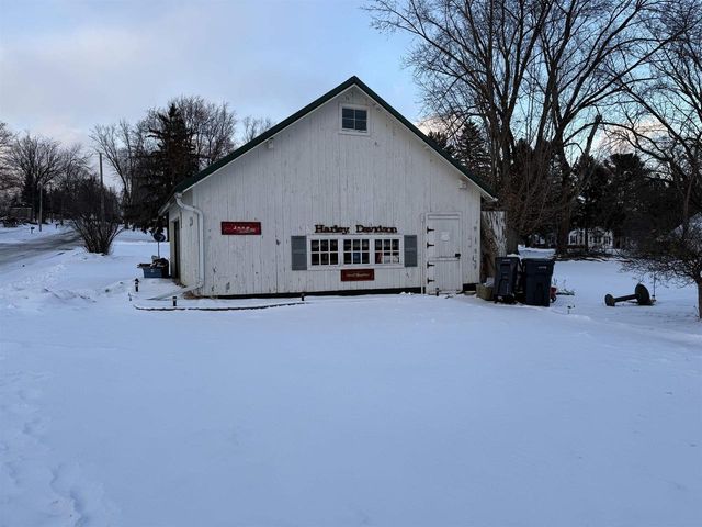 447 BROADWAY STREET, Berlin, WI 54923