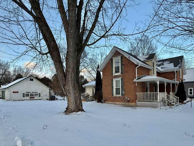 447 BROADWAY STREET, Berlin, WI 54923