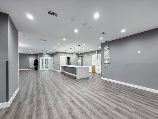 2402 Country Valley Road, Garland, TX 75041