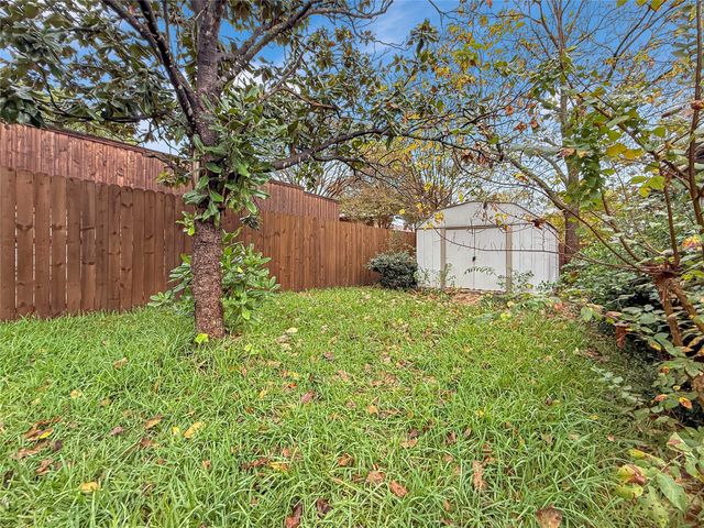 2402 Country Valley Road, Garland, TX 75041