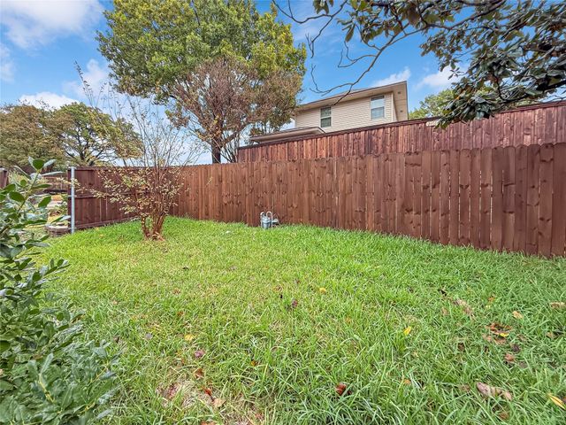 2402 Country Valley Road, Garland, TX 75041