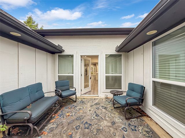 2402 Country Valley Road, Garland, TX 75041