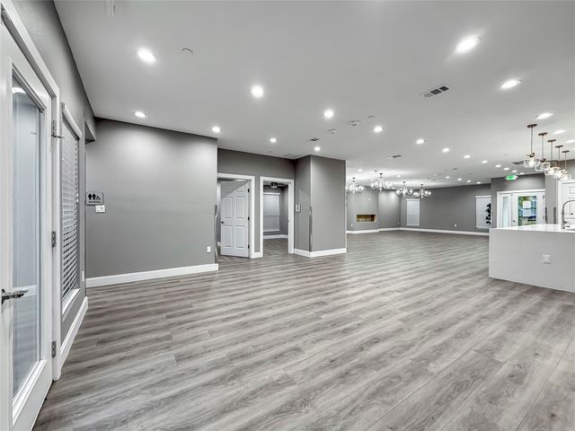 2402 Country Valley Road, Garland, TX 75041