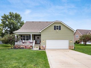 792 Francis Drive, Heath, OH 43056