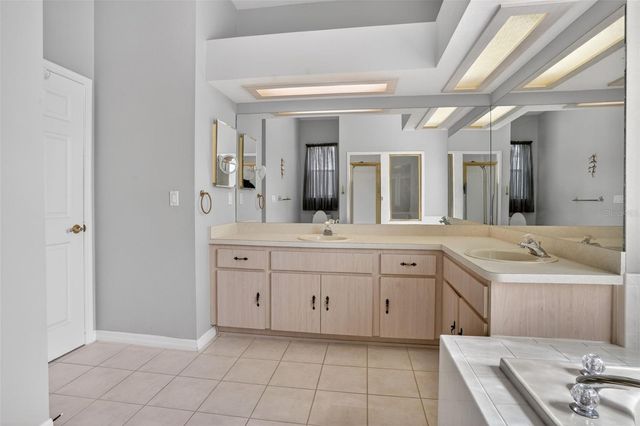 9363 TOOKE SHORE DRIVE, Weeki Wachee, FL 34613