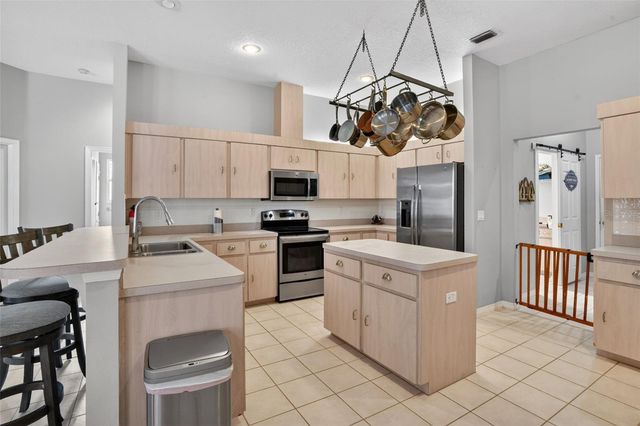 9363 TOOKE SHORE DRIVE, Weeki Wachee, FL 34613