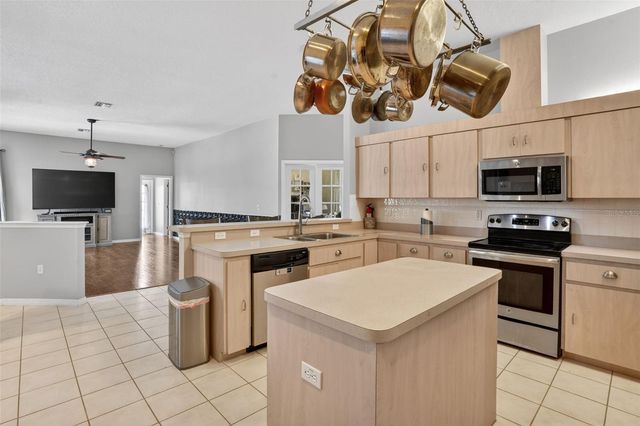 9363 TOOKE SHORE DRIVE, Weeki Wachee, FL 34613