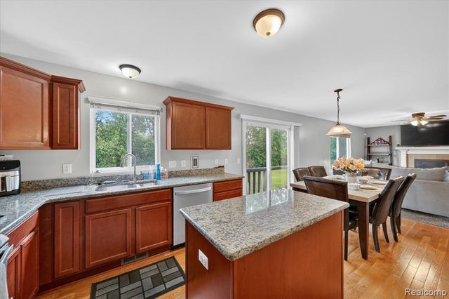 6119 Treetops Drive, Romulus, MI 48174