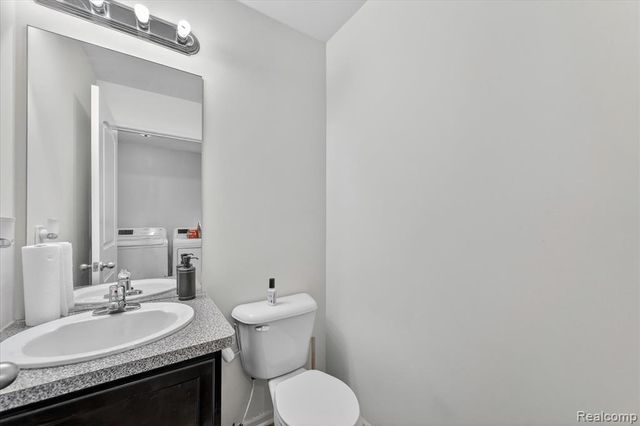 6119 Treetops Drive, Romulus, MI 48174