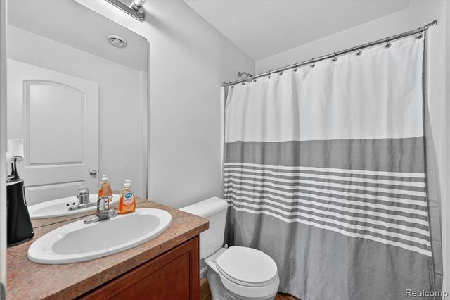 6119 Treetops Drive, Romulus, MI 48174